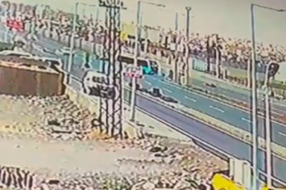 Şırnak Silopi‘de servis aracının çarptığı motosiklet sürücüsü ağır yaralandı