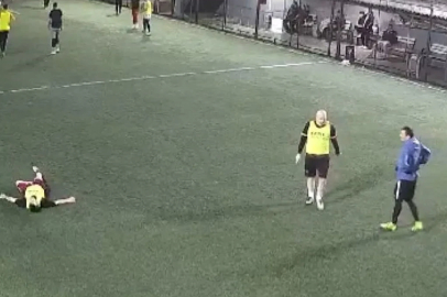 Halı sahada acı olay: Maç esnasında fenalaştı, hayatını kaybetti