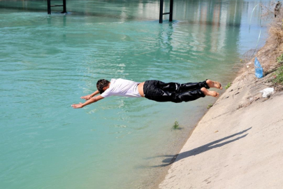 Adana'da riskli serinlik! Çocuklardan pes dedirten açıklama: "Ölümü ecellerden bulmadık, korkmuyoruz"