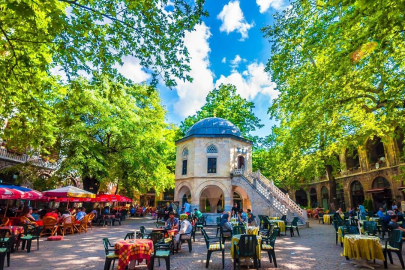 Bursa'da Mart sürprizi: Sıcaklık 33 dereceyi bulacak, ardından 6 dereceye düşecek! (15 Mart 2025 Bursa Hava Durumu)