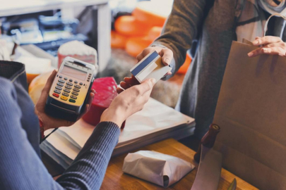 Kart ile ödeme resmen rafa kalkıyor, esnaf dar boğaza girince vatandaşa yüklendi!