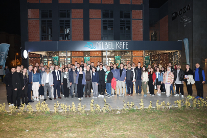 Bursa Nilüfer Belediye Başkanı Şadi Özdemir üniversite öğrencileriyle sahurda buluştu