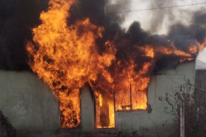 Hakkari Yüksekova’da iftar vakti çıkan yangın korkuttu