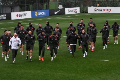 A Milli Takım, sağanak yağmur altında çalıştı