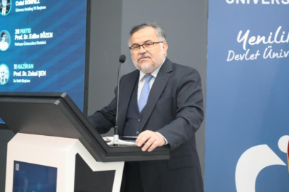 Kemikli Bursa'da konuştu: İstiklal Marşı'nın kodlarını çözerek yarını inşa edebiliriz