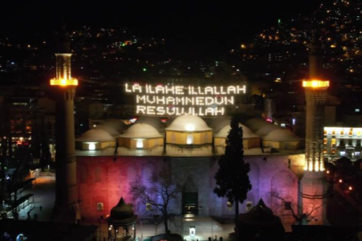 Bursa'da Ulu Cami'nin Ramazan mahyası değişti