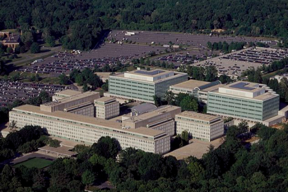 CIA Genel Merkezi girişinde havaya ateş açıldı