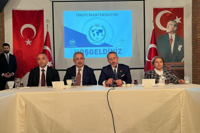 İletişim Başkanı Fahrettin Altun Türkiye Basın Federasyonu'nun iftarına katıldı