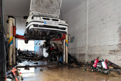 İspanya'da sel: 2 ölü