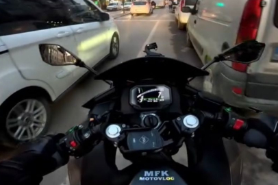 Bursa'da motorcuların gülümseten anları! Kontak kapatıp sohbet ettiler...