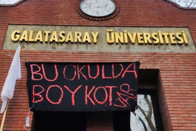 Profesörken bir gecede lise mezunu olmuştu: Öğrencileri yalnız bırakmadı! Dikkat çeken anlar...