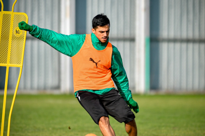 Mücahit Can Akçay formasına kavuşuyor