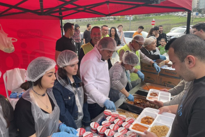 Tophane Rotary Kulübü geleneksel iftar organizasyonunu sürdürüyor