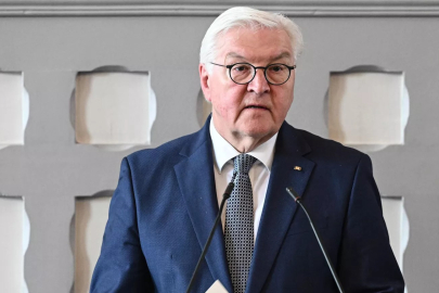 Cumhurbaşkanı Steinmeier imzaladı: Almanya savunma harcamalarını artıracak!