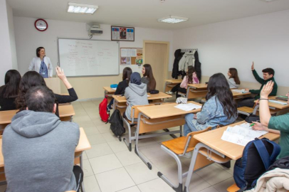 Bursa Büyükşehir Belediyesi, üniversite adaylarının yanında