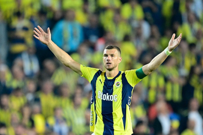 Edin Dzeko karar aşamasında; işte teklifler