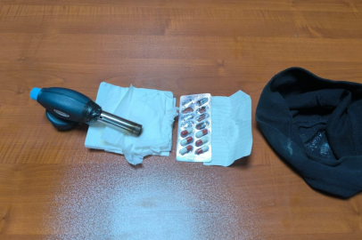 Kastamonu'da aracın motoruna saklanan uyuşturucu polisin dikkatinden kaçmadı