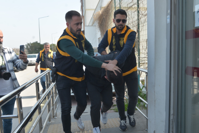 Adana'da Ayşe öğretmeni ağlatan şüpheli suç makinesi çıktı, cezaevine gönderildi