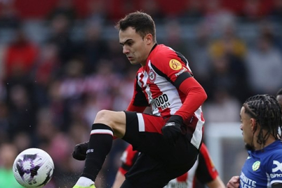 Bonservissiz sol bek, Beşiktaş ve Galatasaray'ı karşı karşıya getirdi!