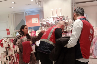 Bursa'da 776 öksüz ve yetim çocuğa bayram sevinci