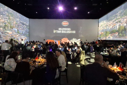 GESİAD'dan depremzede çocuklar için iftar programı