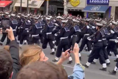 Yunan askerlerinden küstah slogan: Ankara harekete geçti!