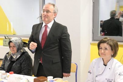 Bursa İş Kadınları ve Yöneticileri Derneği gençlerle buluştu