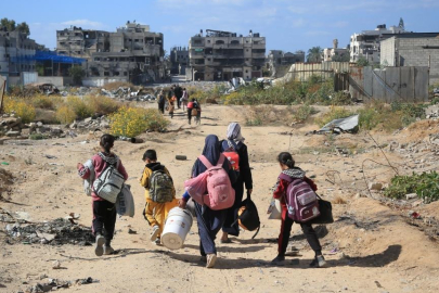 İsrail, Gazze Şeridi’ndeki Filistinlileri zorla yerinden etmeye devam ediyor