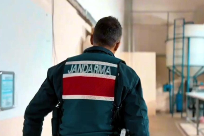 İstanbul'a sevk edilecek tonlarca kaçak etil alkol ele geçirildi