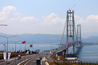 İstanbul-İzmir Otoyolu ile Osmangazi Köprüsü'nde yoğunluk!