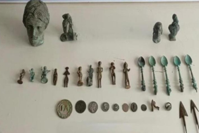 Bursa İnegöl'de ayrı suçtan evine girilen şahsın evinden tarihi eserler çıktı