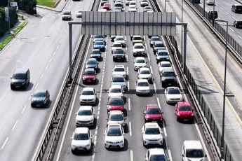 İstanbul'da bayram tatilinde trafik yoğunluğu yüzde 80'e ulaştı