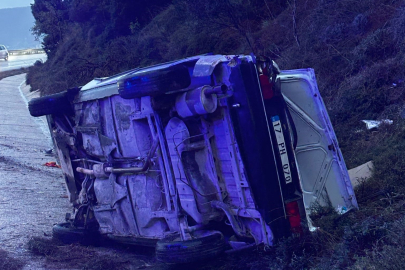 Çanakkale'de otomobil yan yattı: 6 yaralı