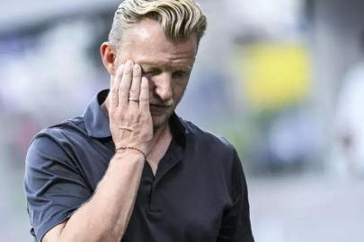 Dirk Kuyt küme düştü!