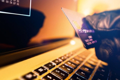 Akademisyenlere polis ve savcı tuzağı: Dolandırıcılık çetesi çökertildi