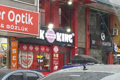 Aynı restoranda döner yiyen 300'den fazla kişi zehirlendi