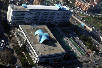 İBB'den reklam izni alımında "gayriresmi ücret" iddiası