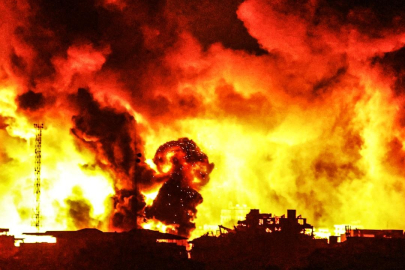 İsrail ordusu, Gazze'de deniz suyu arıtım tesisini bombaladı