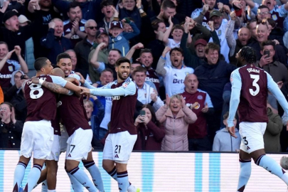 Aston Villa fişi ilk yarıda çekti
