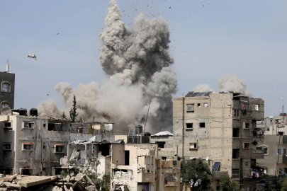 Katil İsrail'in düzenlediği saldırılarda 11 Filistinli hayatını kaybetti