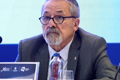 Prof. Dr. Naci Görür yeni uyarı! "Eli kulağında"