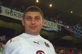 Bursa'da Fenerbahçe-Trabzonspor maçını izlerken fenalaştı, yoğun bakıma alındı