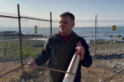 Bursa İznik Gölü’ndeki çekilmeye kemençeyle ağıt yaktı