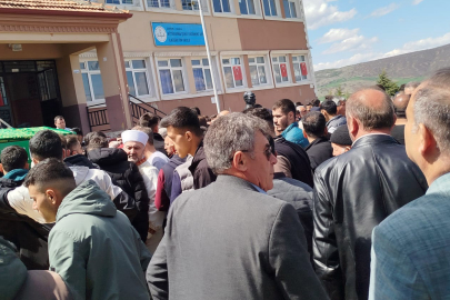 Çorum'da feci kazada hayatını kaybeden genç imam son yolculuğuna uğurlandı