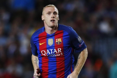 Dünya yıldızı isim mağazada tezgahtar oldu!