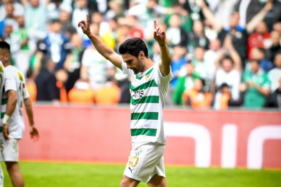 Muhammet Demir gollerle döndü