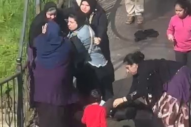 Rize'de kadınların kavgasını erkekler ayırdı