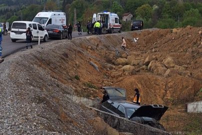 Zonguldak'ta otomobil yol çalışması için alternatif açılan yoldan şarampole uçtu, 3 yaralı