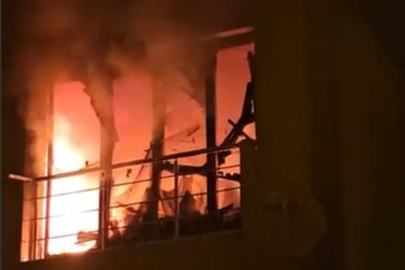 İzmir'de elektrikli ısıtıcı daireyi yaktı