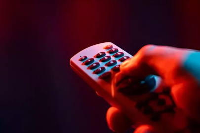 IPTV izleyenlere tarihi darbe